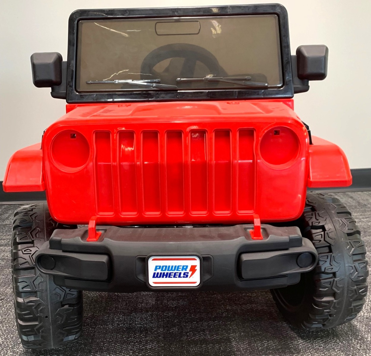 6V Jeep Displaying Power Wheels Logo as a License Plate